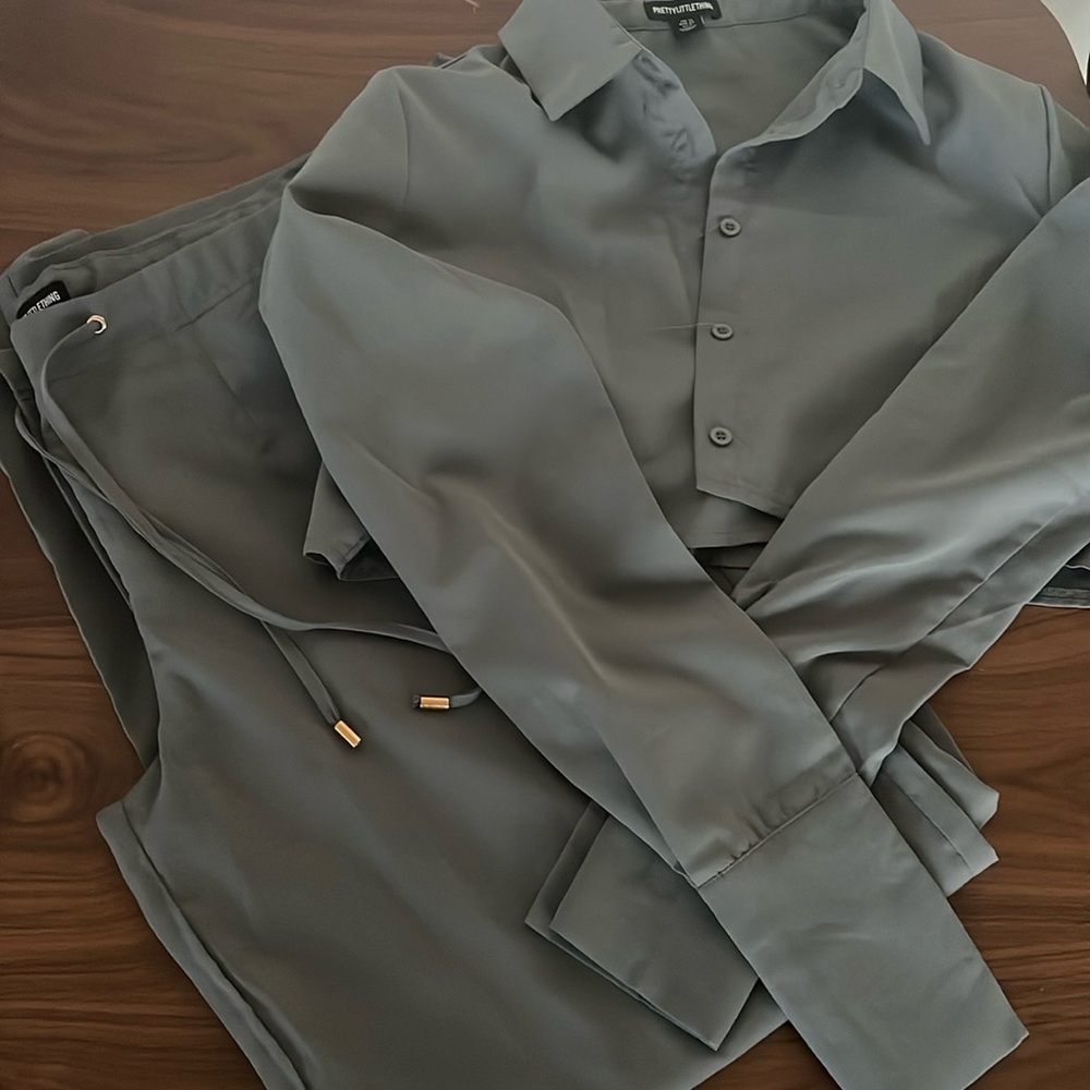 Cropped too and loose pants set! PLT size 8 pants and top!